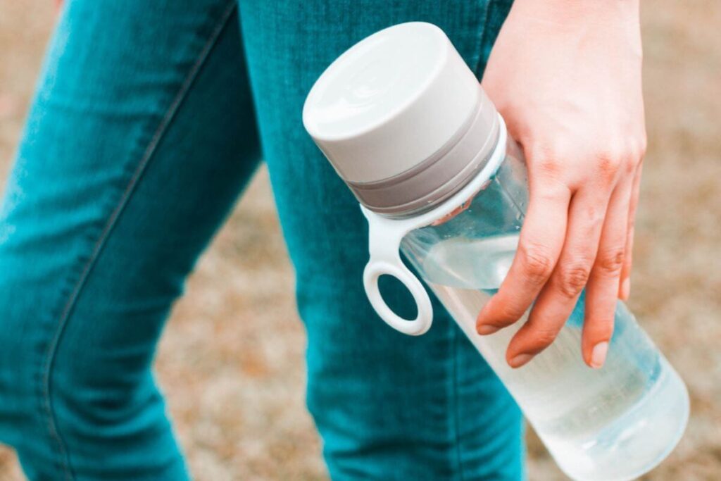 Microbes bouteilles eau